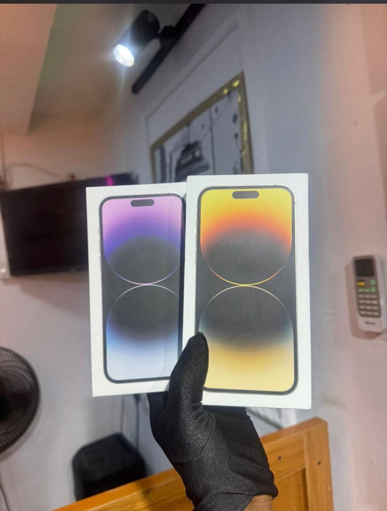 6040 Tech Fix & Gadget Store featured work 4