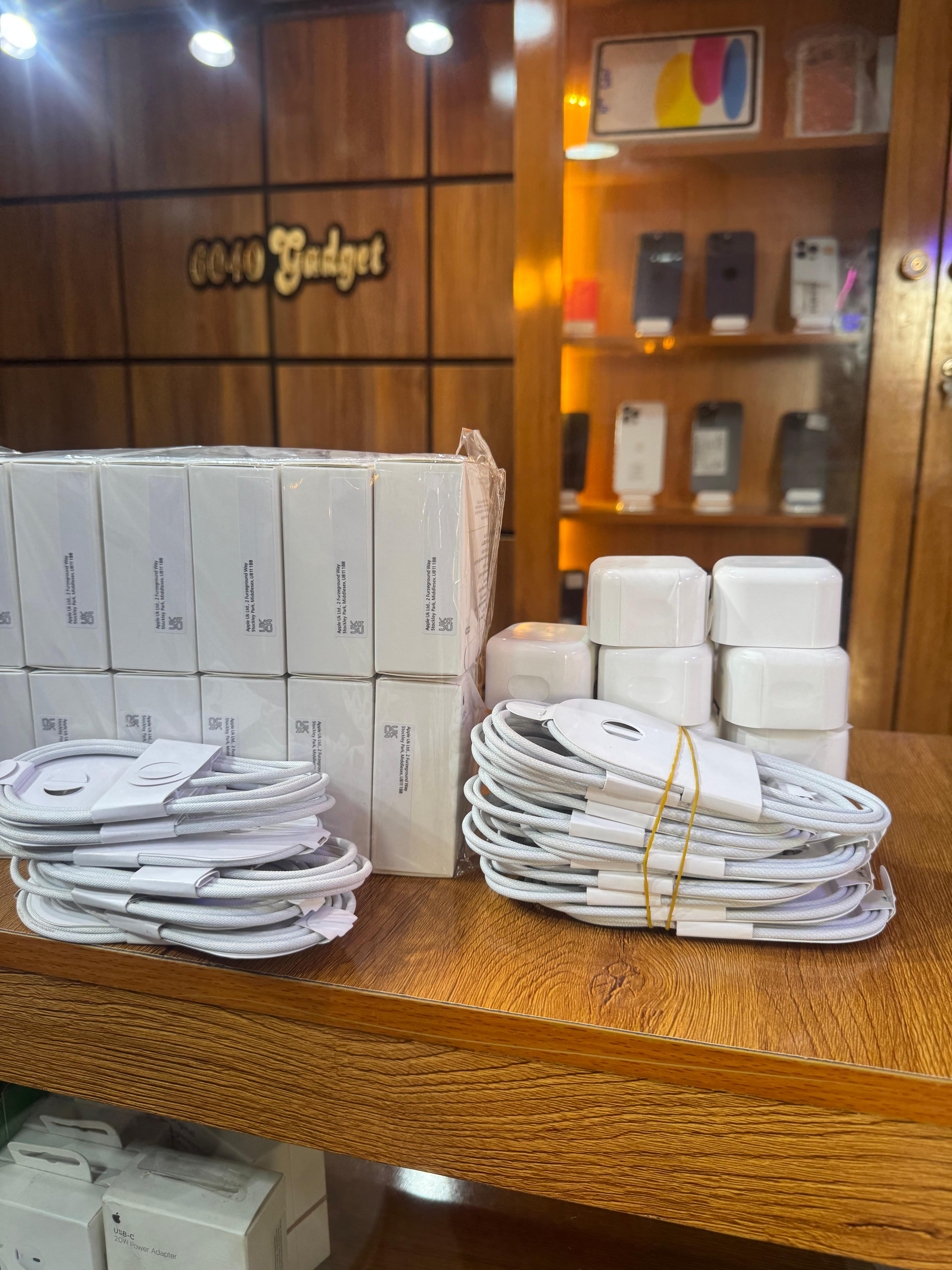 6040 Tech Fix & Gadget Store featured work 7