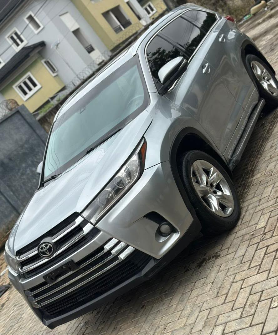Highlander by Charles Autos & Properties